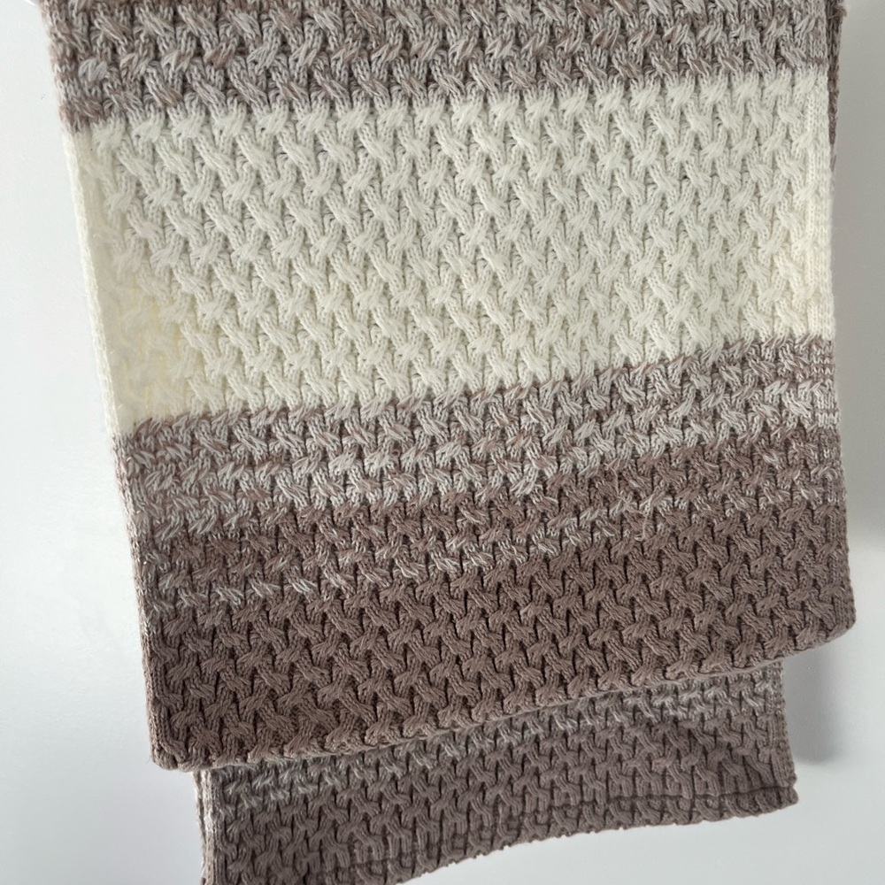 Calvin Klein Brown and Cream Knit Scarf - new - Picture 2 of 2
